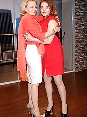 Mature sluts are playing with their slit