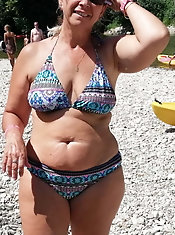 Cock addicted older whore shows her tricks